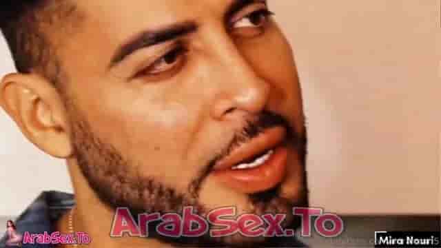 عامل ديليفري ينيك خليجية منقبة داخل منزلها شرمطها و خلاها قحبة